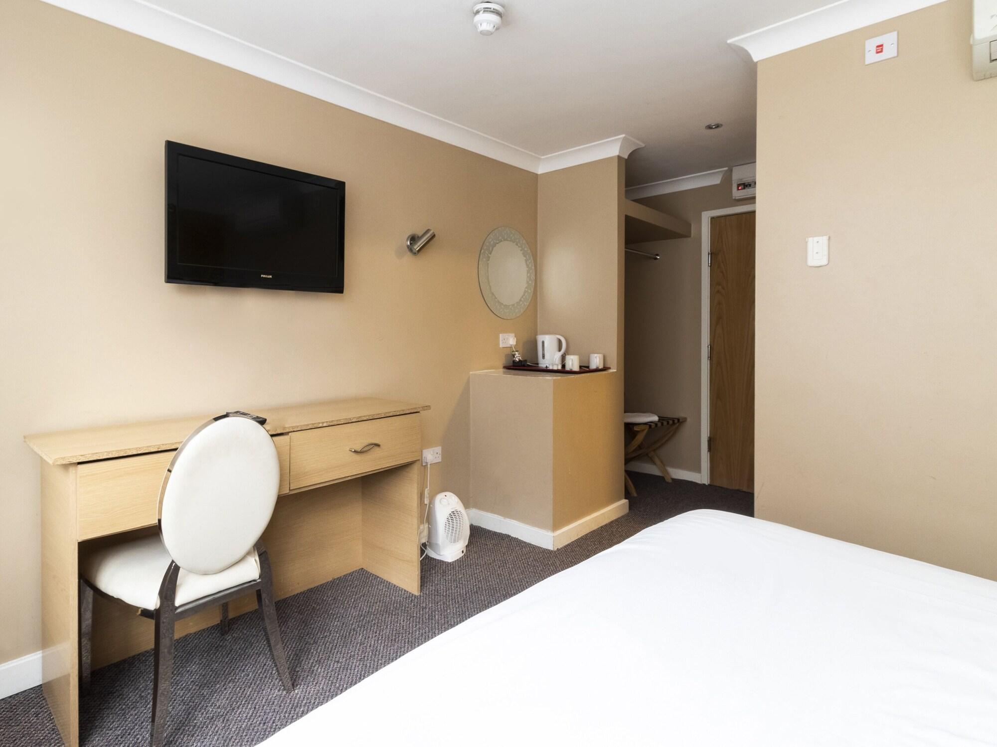 Stuart Hotel Luton  Buitenkant foto