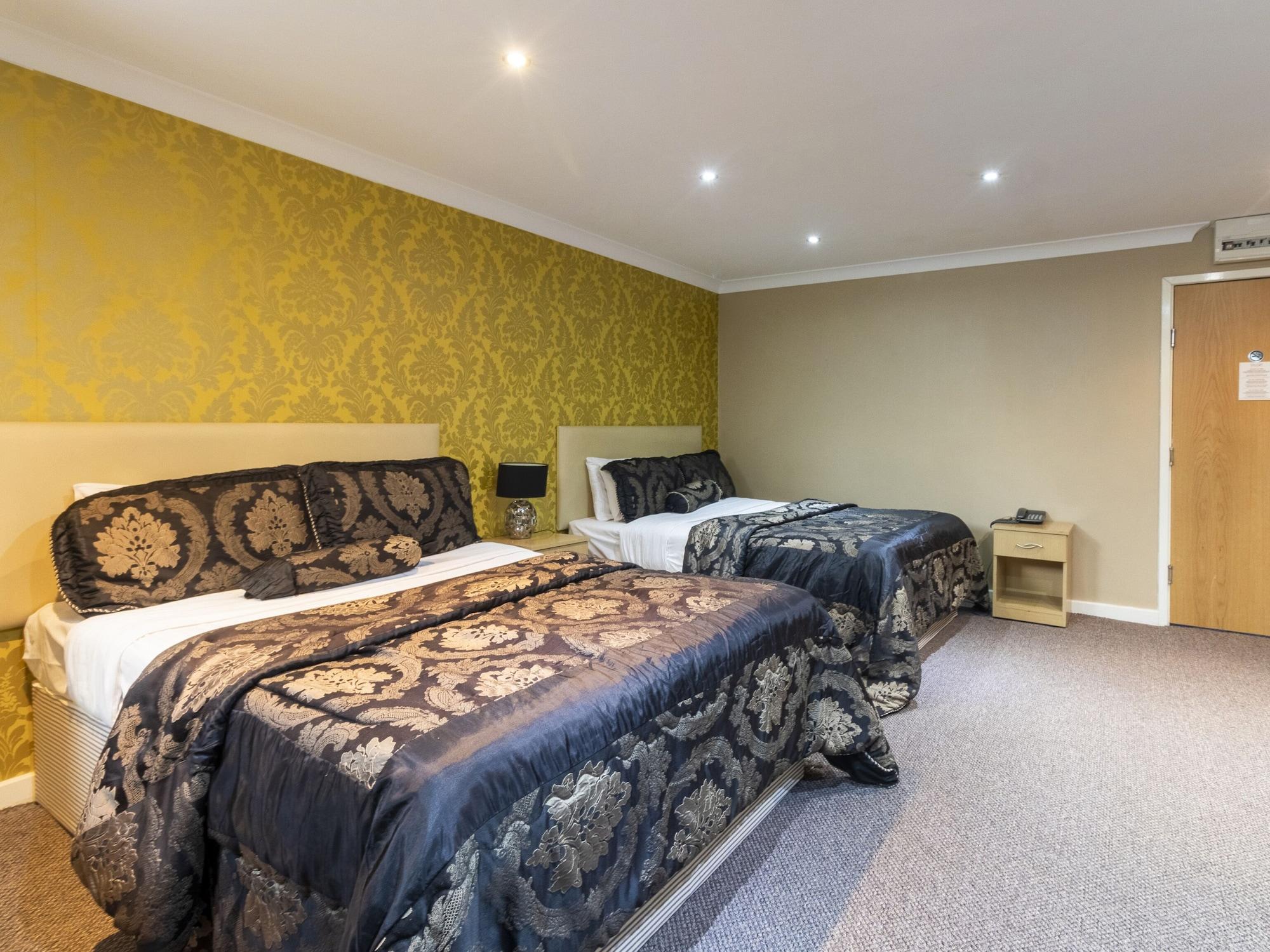 Stuart Hotel Luton  Buitenkant foto