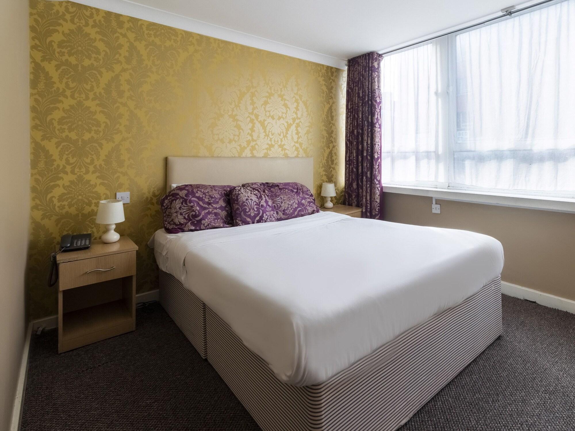 Stuart Hotel Luton  Buitenkant foto