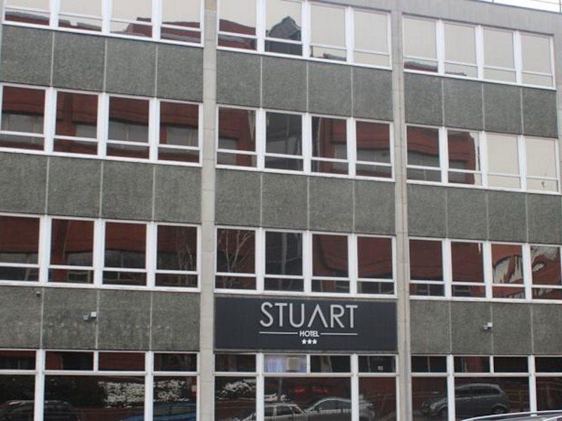 Stuart Hotel Luton  Buitenkant foto